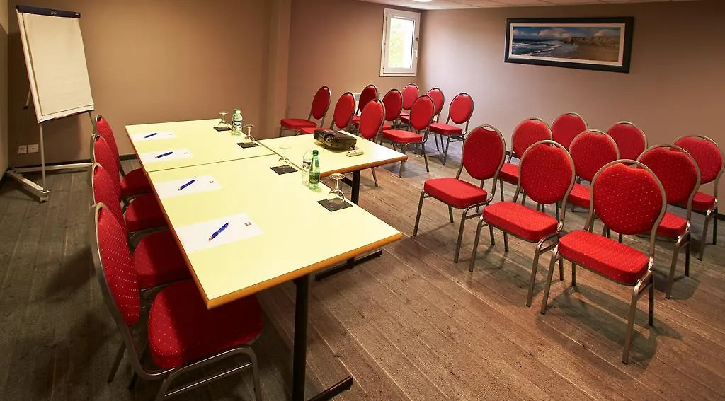 Ibis Auray Hotel