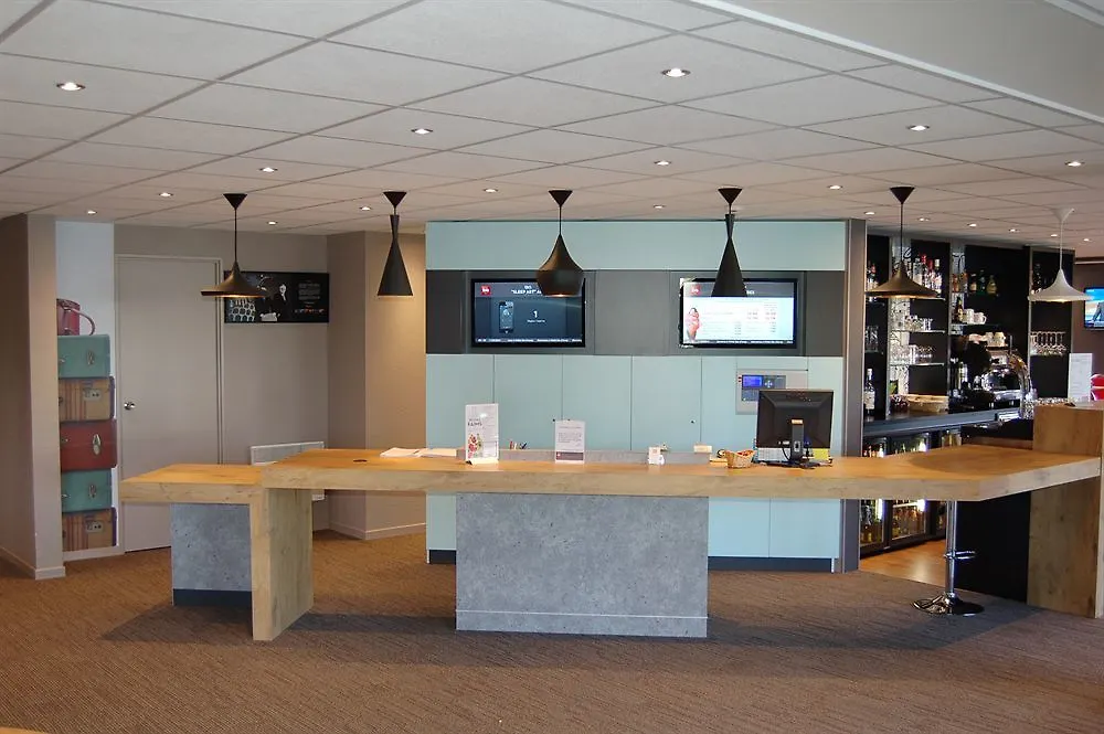 Ibis Auray Hotel